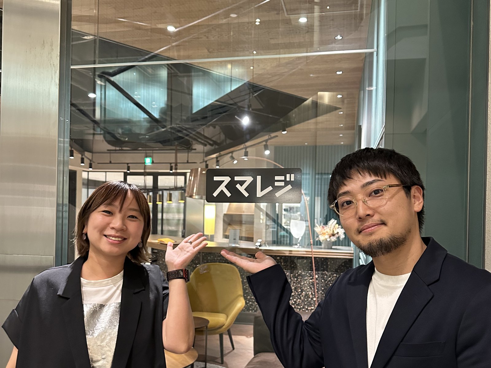 株式会社スマレジのオフィスでの打ち合わせの様子